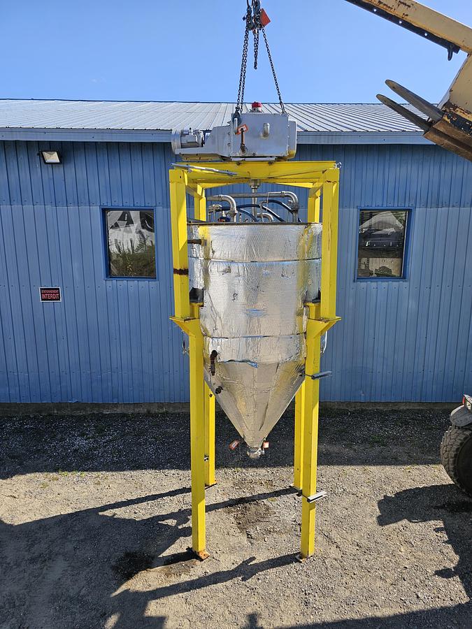 Used Used 800 Gallon Jacketed Tank, Stainless Steel, With Scrape Agitation