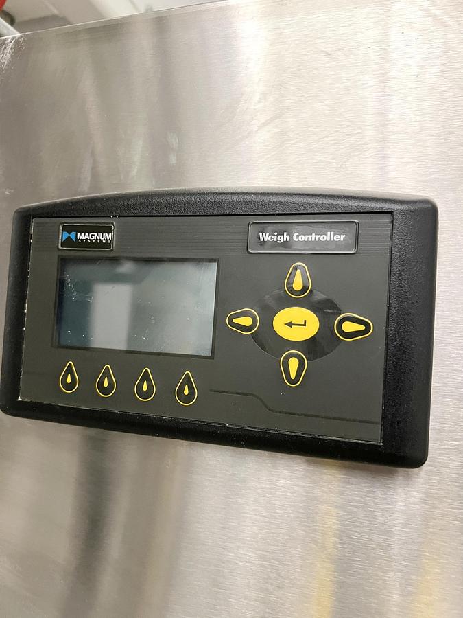 Used Used Magnum Systems APO Open Mouth 20 KG Bagger