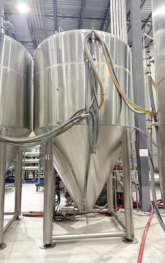 Used Used 2500 Gallon Jacketed Tank, 304 Stainless Steel