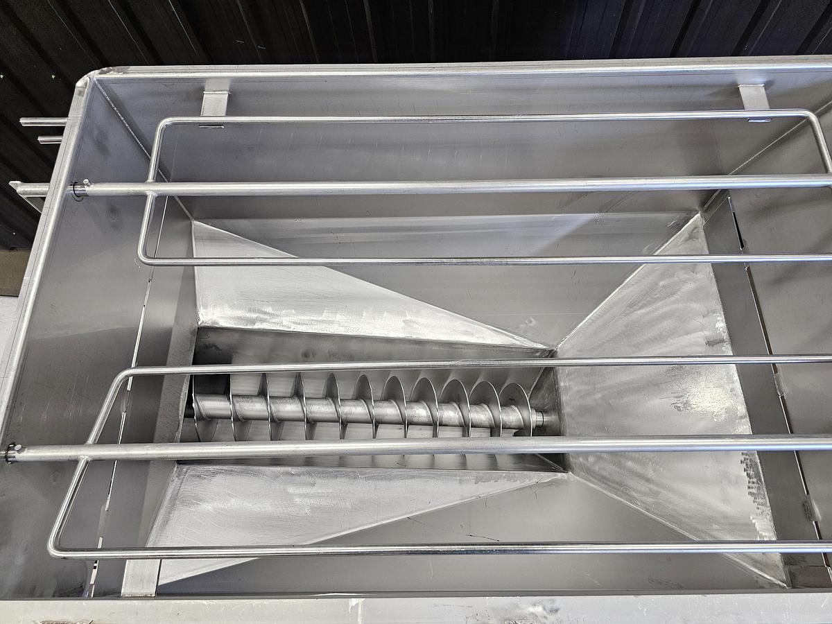 Used TCL Auction - Maple Leaf Foods - Ontario - Lot 88 - conveyor