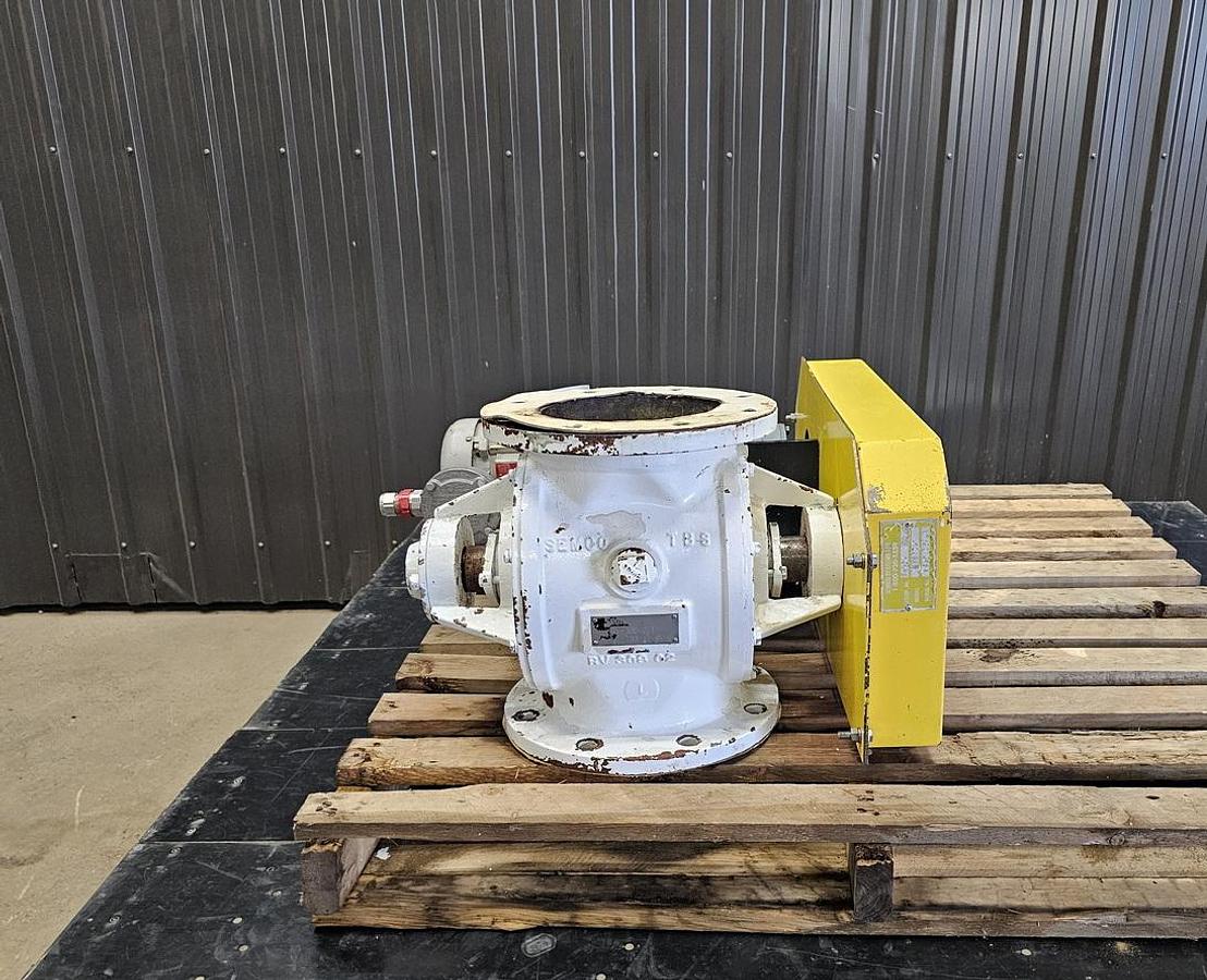 Used Used Semco Rotary Air Lock Valve, 8" X 8"