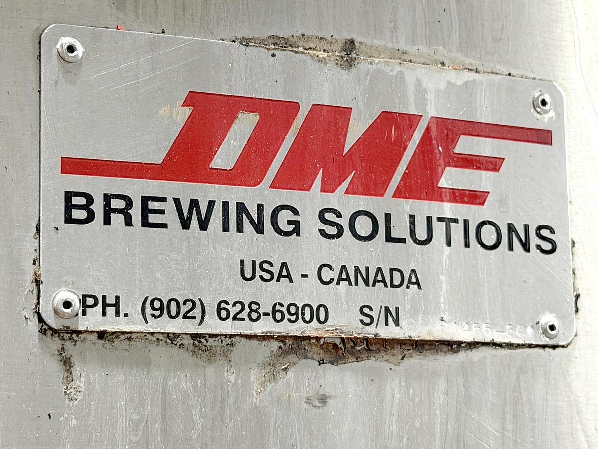 Used Used 4000 Gallon Jacketed Tank, 304 Stainless Steel