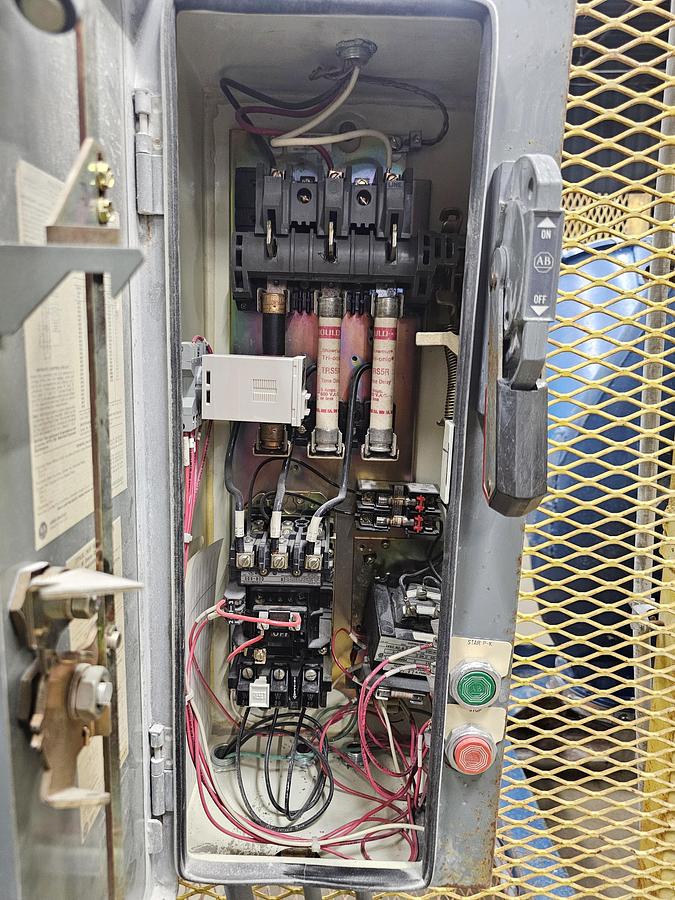 Used Levy Recovery Group Michigan - lot 134 - Patterson Kelley V blender