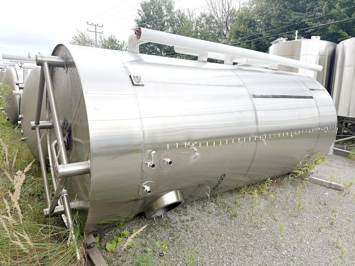 Used Used 2480 Gallon Jacketed Tank, 304 Stainless Steel