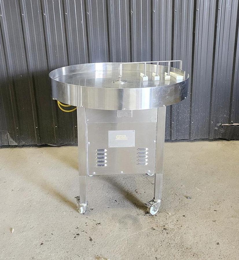 Used Used 36'' Accumulation Table, Variable Speed