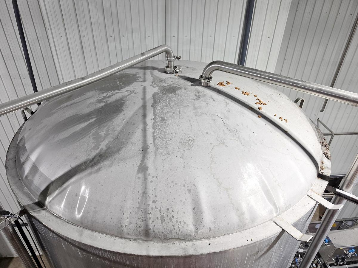 Used Used 4500 Gallon Jacketed Tank, 304 Stainless Steel