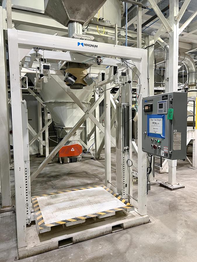Used Used Magnum Systems IBC-3000 Bulk Bag Filling Station