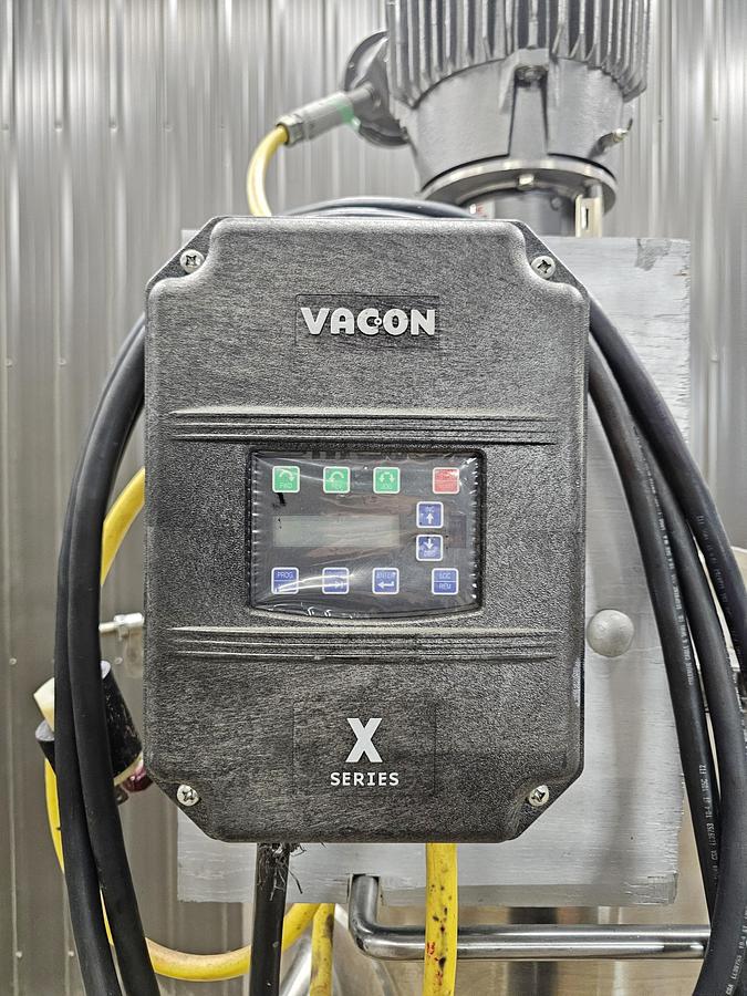 Used Aaron Posnik Connecticut - Lot 121 - Lee tank with mixer