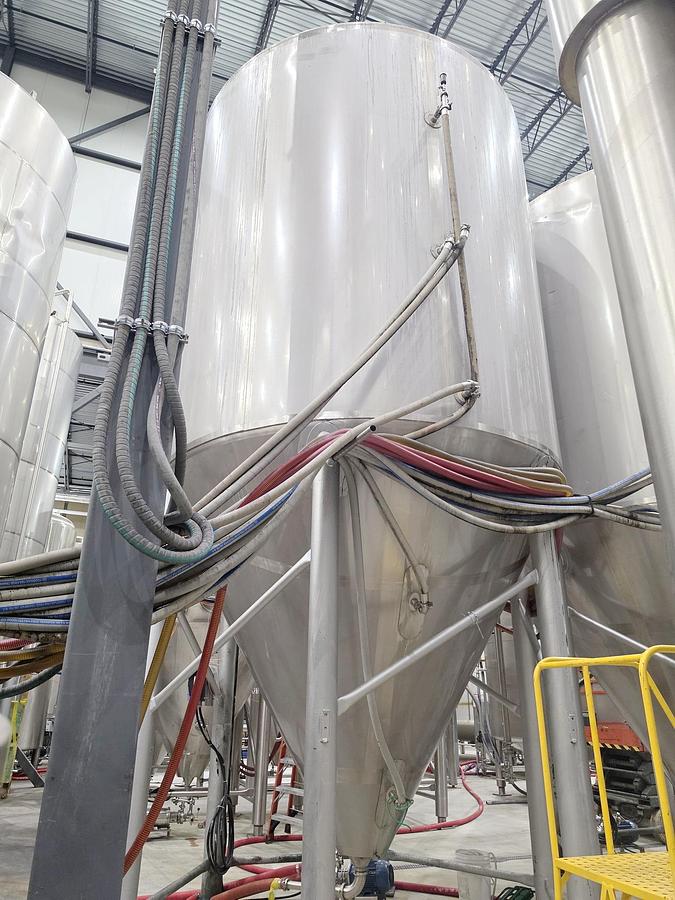 Used Used 10,000 Gallon Feldmeier Jacketed Tank (Reactor), 304 Stainless Steel