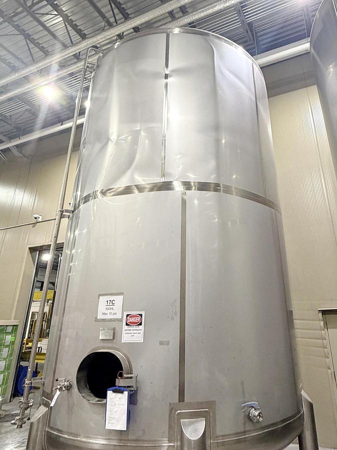 Used Used 13,208 Gallon Tank, 304 Stainless Steel