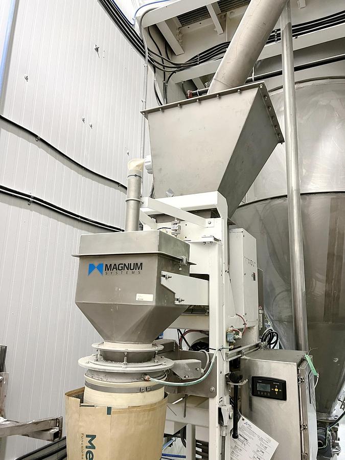 Used Used Magnum Systems APO Open Mouth 20 KG Bagger