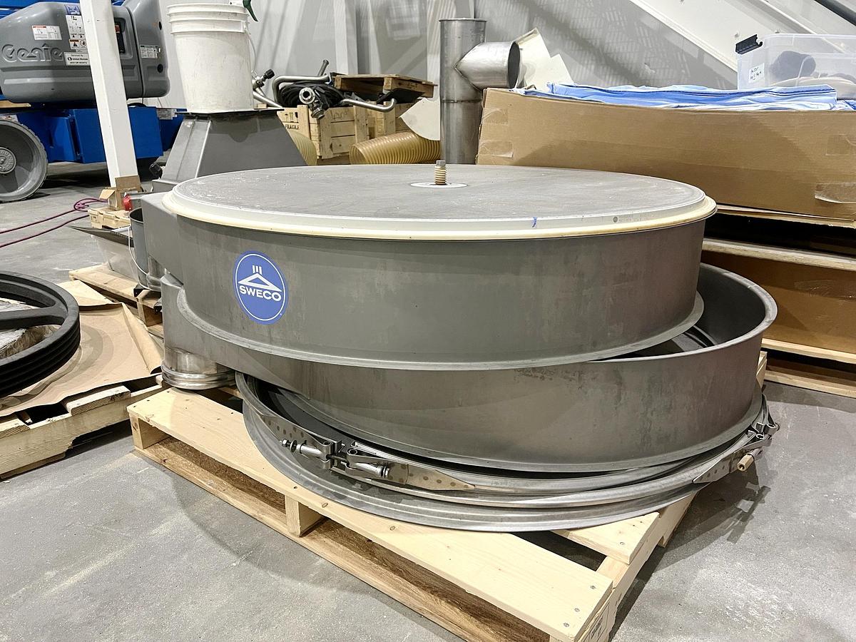 Used Used Sweco Vibrating Screen, 48''