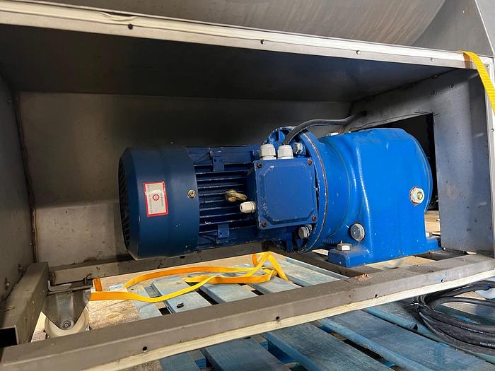 Used USED DADAUX STAINLESS STEEL TILTING PADDLE BLENDER, 7 CUBIC FEET