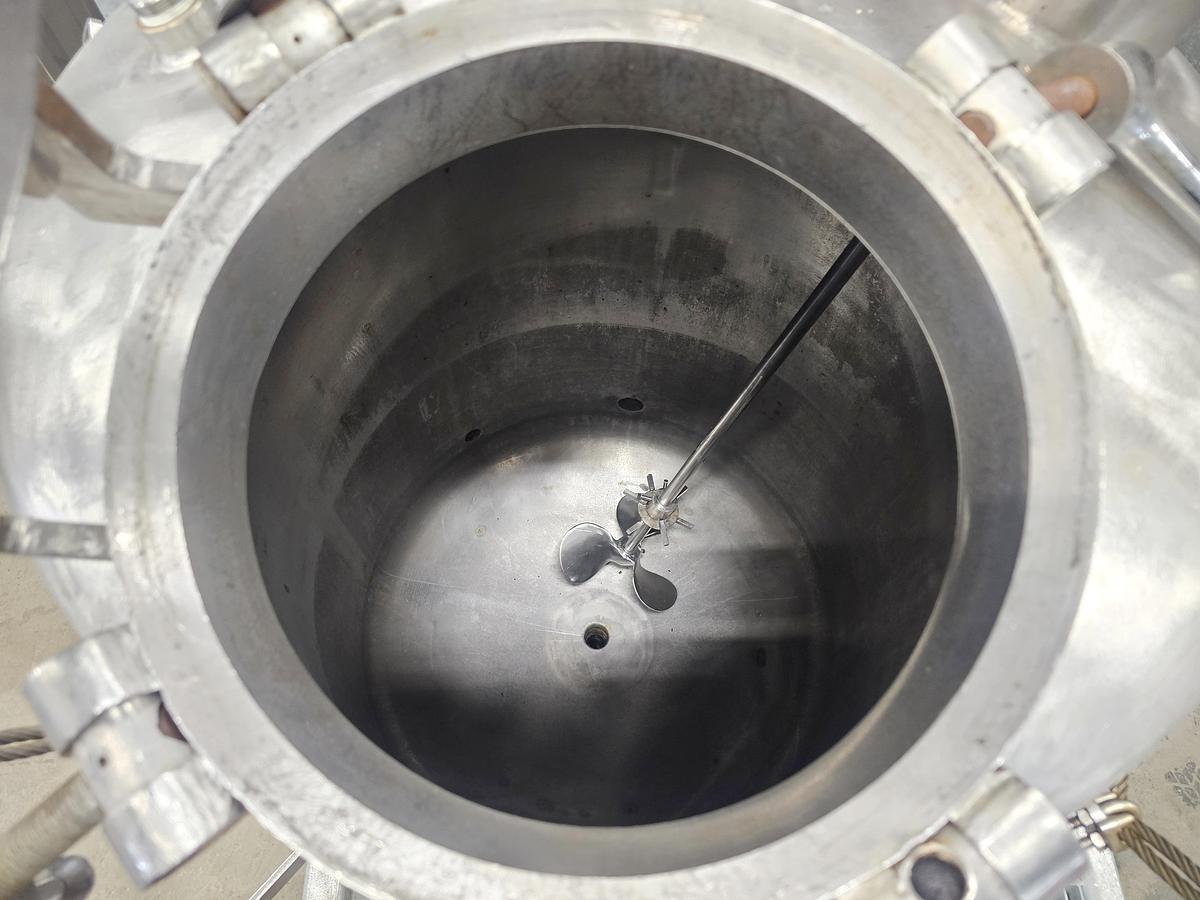 Used Amplio Auction - Lot 51 Stainless steel mixing tank