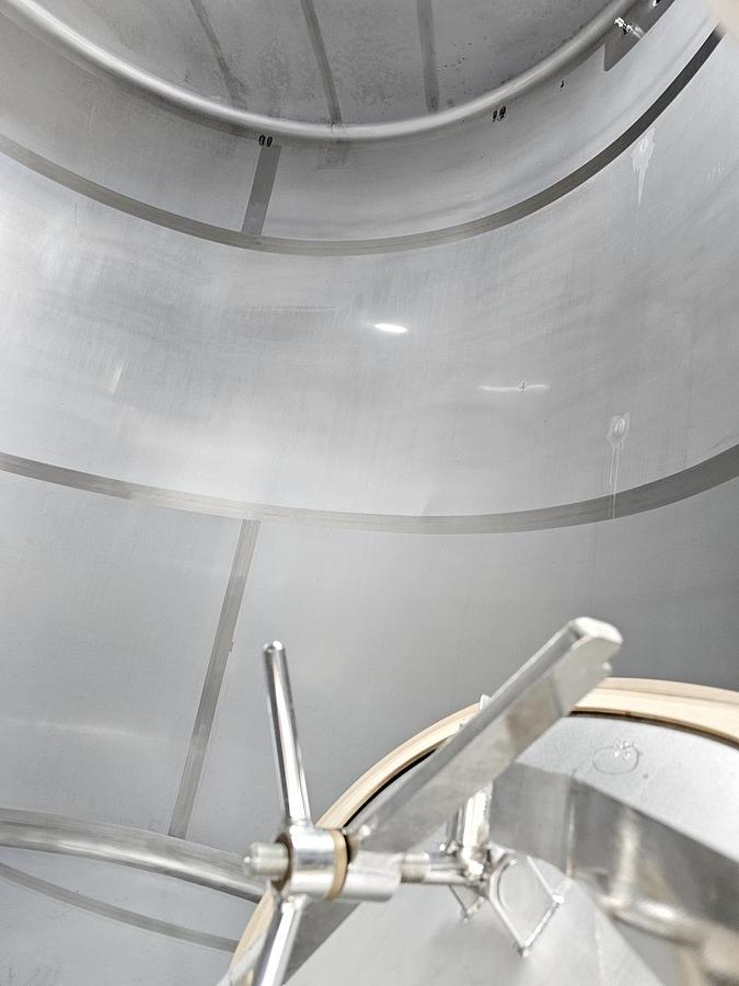 Used Used 5280 Gallon Tank, 304 Stainless Steel