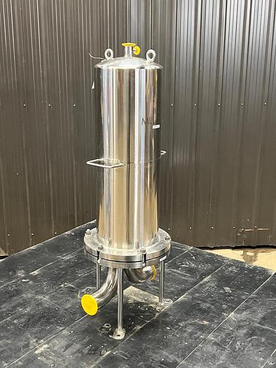 Used USED MILLIPORE FILTER, CARTRIDGE TYPE, 3" INLET/OUTLET, STAINLESS STEEL