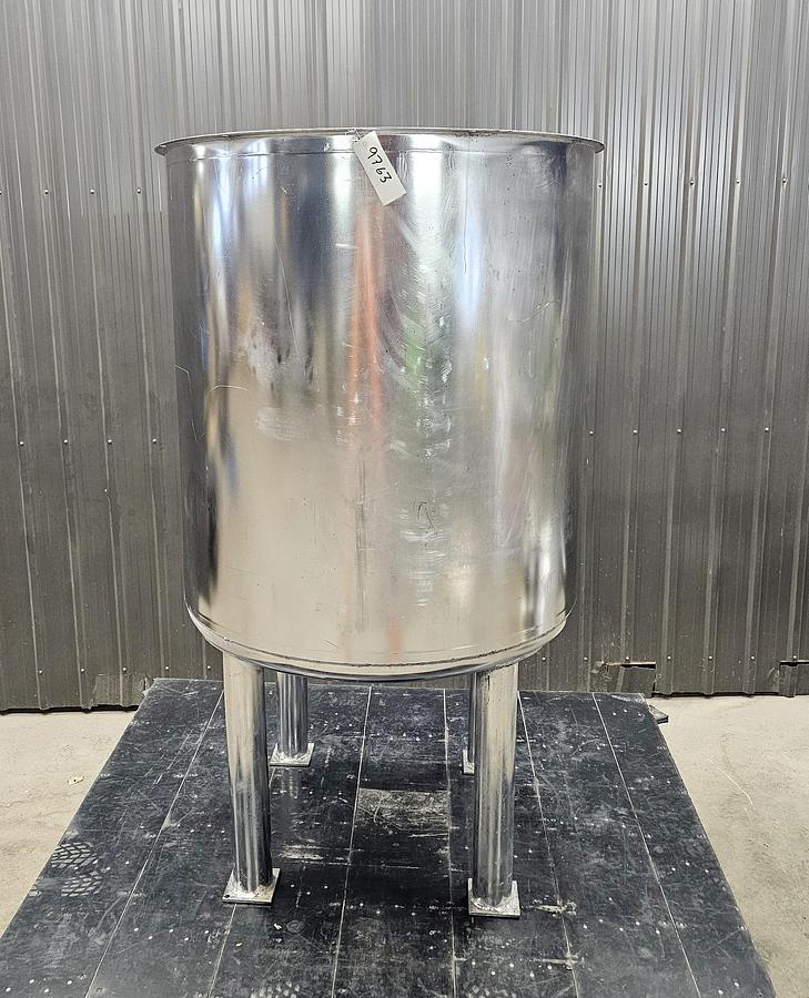 Used Used 275 Gallon Tank, Stainless Steel