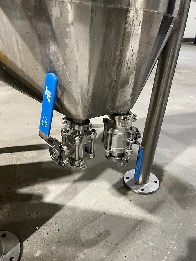 Used Used 200 Gallon Tank, Stainless Steel