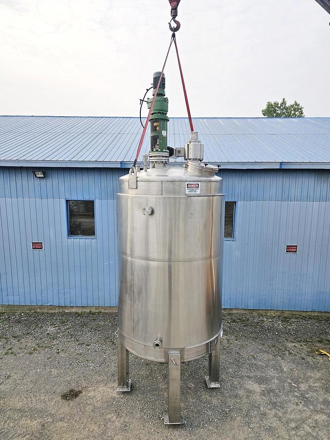 Used Used 2500 Gallon Jacketed Tank, 316 Stainless Steel, With Mixer
