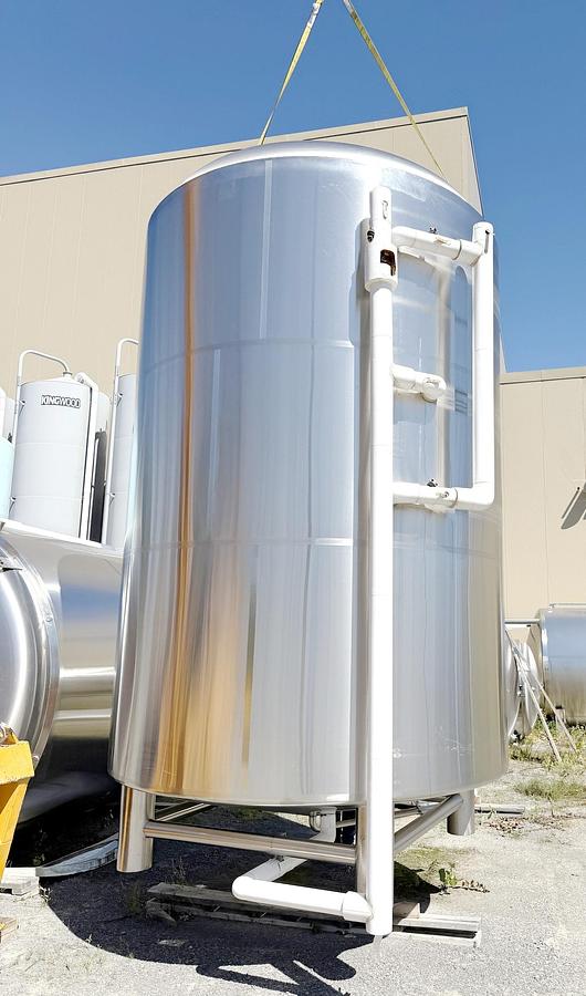 Used Used 5500 Gallon Jacketed Tank, 304 Stainless Steel