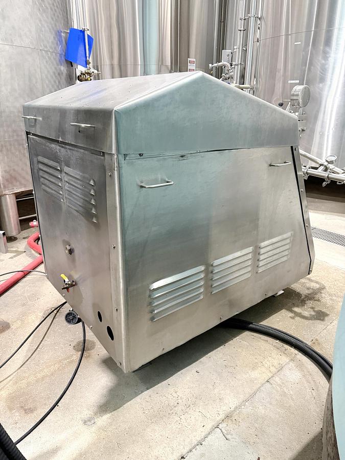 Used Used APV-Gaulin MC18-3TPS High-Pressure Sanitary Homogenizer