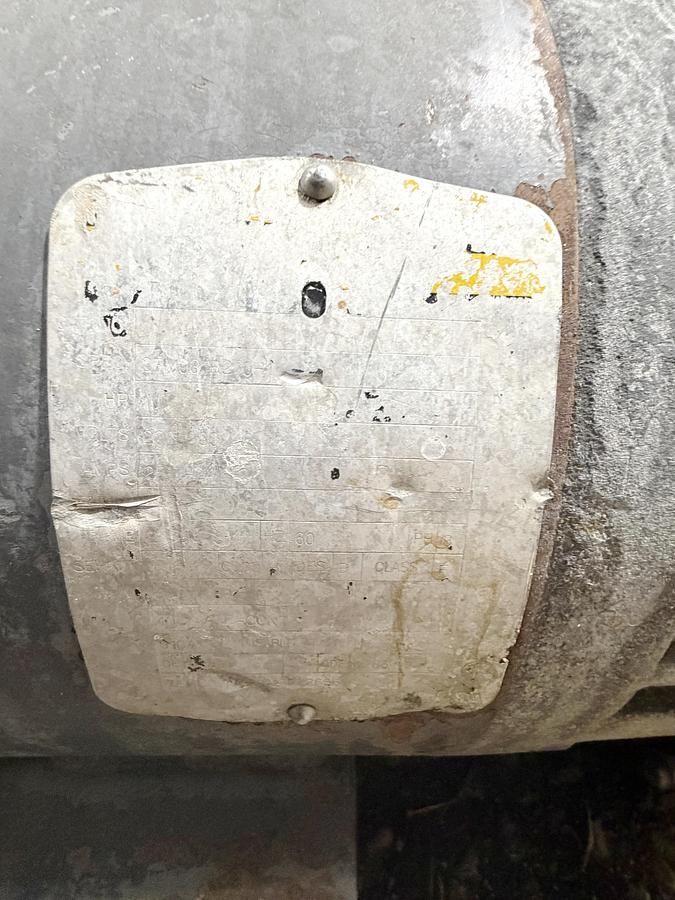 Used Used 13,208 Gallon Tank, 304 Stainless Steel, With Heat Exchanger & Pump