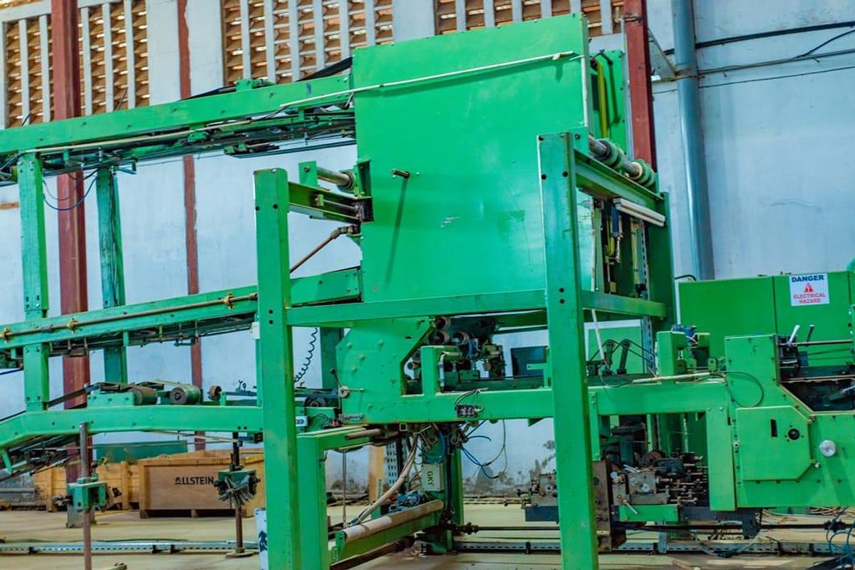 Used 1976 Windmoller & Holscher AD2360/16 Paper Sack Line