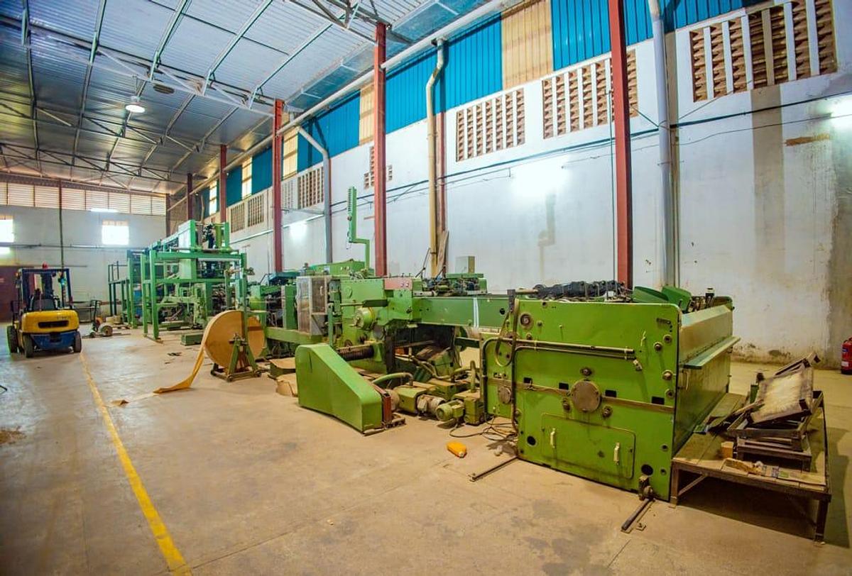 Used 1976 Windmoller & Holscher AD2360/16 Paper Sack Line