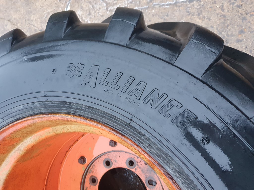 Used Set of Alliance Flotation Wheels and Tyres