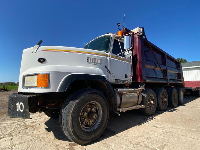 Used 1998 MACK CL 713