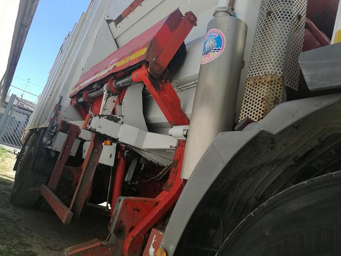 Usato Autocarro 2004 IVECO Magirus modello 240E26 - a metano (Disponibili n.2 )