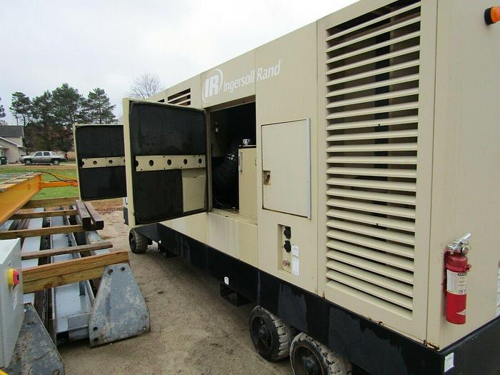Refurbished Doosan NHP1500 oil-free rotary screw air Compressor Reman cummins diesel OIL FREE AIR 150 psi. 1,600 cfm Reman cummins diesel