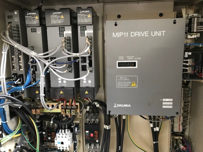 Gebraucht 1999 CNC lathe Okuma LB 300