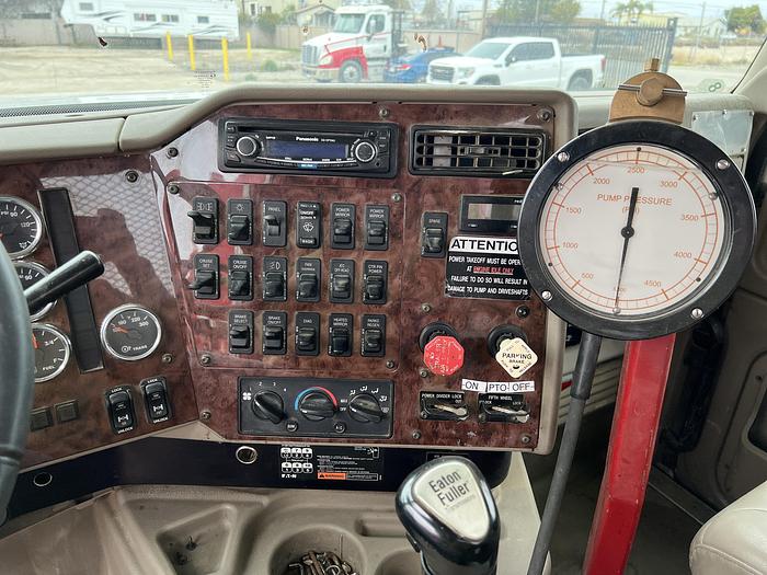 Used 2008 International Kill Truck