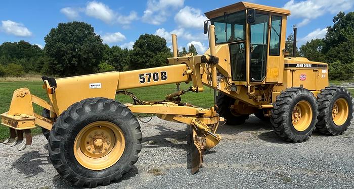 Used 1994 Deere 570B