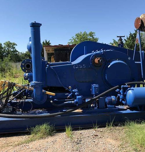 Used F-800 Continental Emsco Triplex powered by D-3508 CAT Conventional Belt Drive Skid Mounted