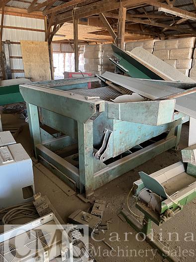 Used Unknown Chip Screens & Storage Bin