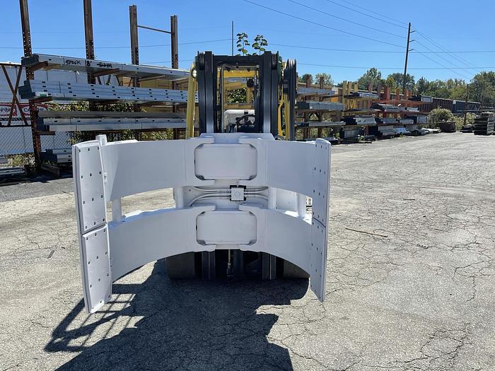 Used 12,000 POUND HYSTER ROLL CLAMP FORKLIFT W/ 60" CASCADE CLAMP 2,100 HOURS