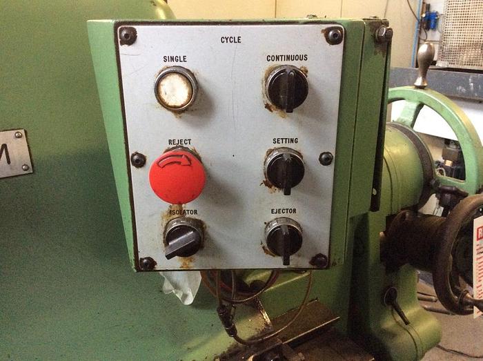 Used Cincinnatti OM-2 Centreless Grinder OM-2