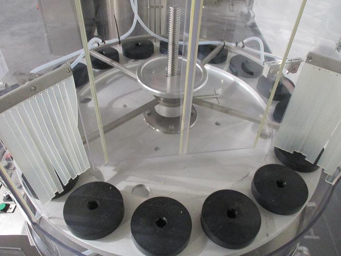 Used Laveuse semi-automatique pour flacons et ampoules