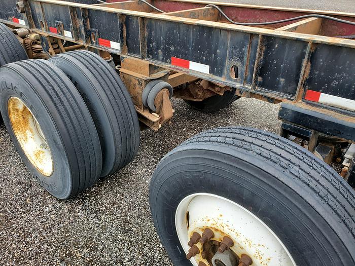 Used 40' Marquez Container / Chassis Trailer - 4 Axle