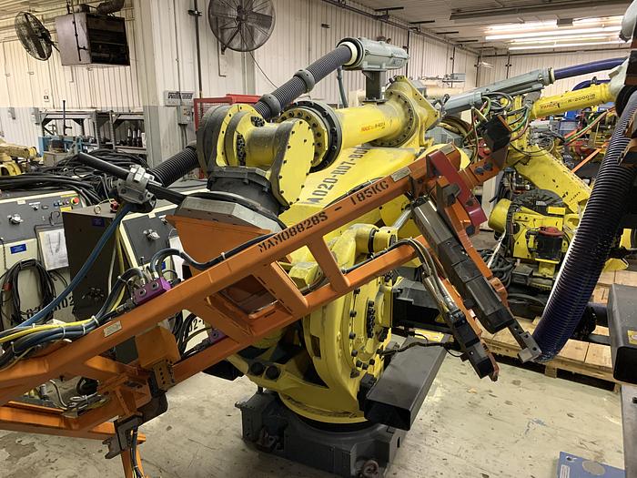 Used FANUC M900iA/600 6 AXIS CNC ROBOT WITH R30iA CONTROLLER 600KG X 2832mm REACH