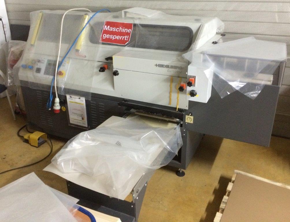 Used Heidelberg Eurobind EB500 single clamp hotmelt perfect binder 2004