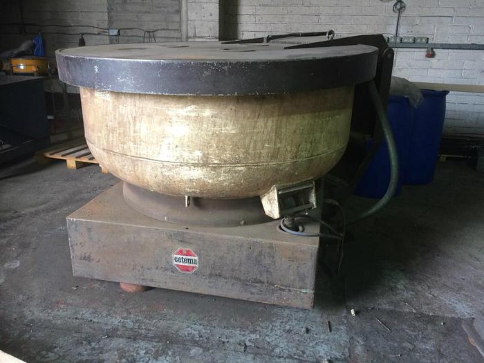 Used 1988 Cetema ST22 TMS Vibratory Bowl