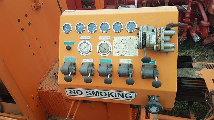 Used 2001 Frontier 4 Axle Carrier Style Oilfield Pump / Kill Truck