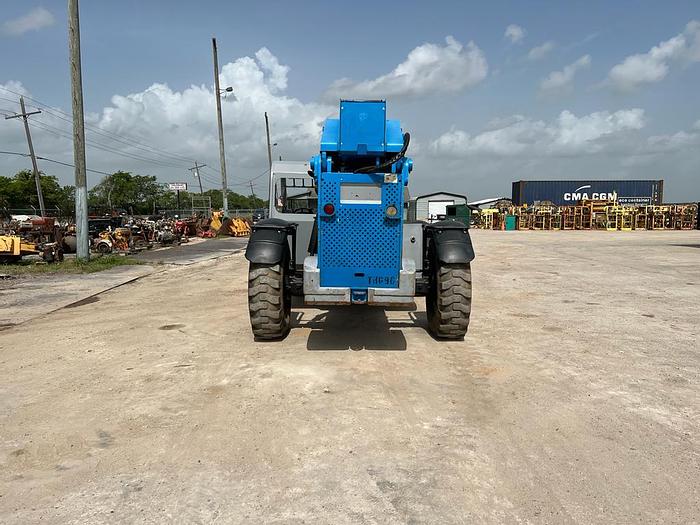 Used 2011 GENIE GTH-1056 TELEHANDLER
