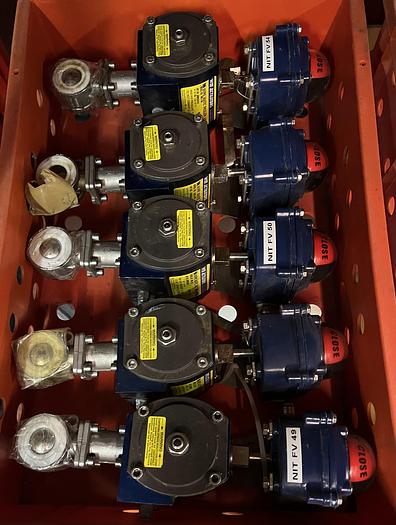 Used WM 8 SR actuator with stainless steel ball valve, type S69-ISO and position monitoring switch, type ITS-100