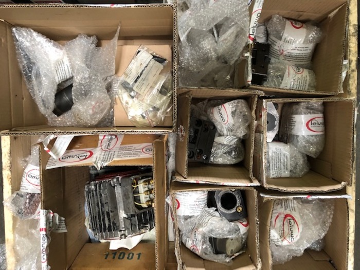 Gebraucht 1999 CNC lathe Okuma LB 300