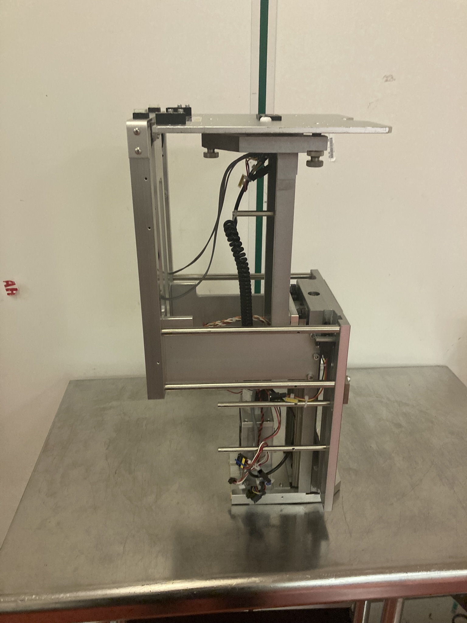 Used RL Robot Z drive motor UGQMEM-02MAKOE UTOPI-020SE