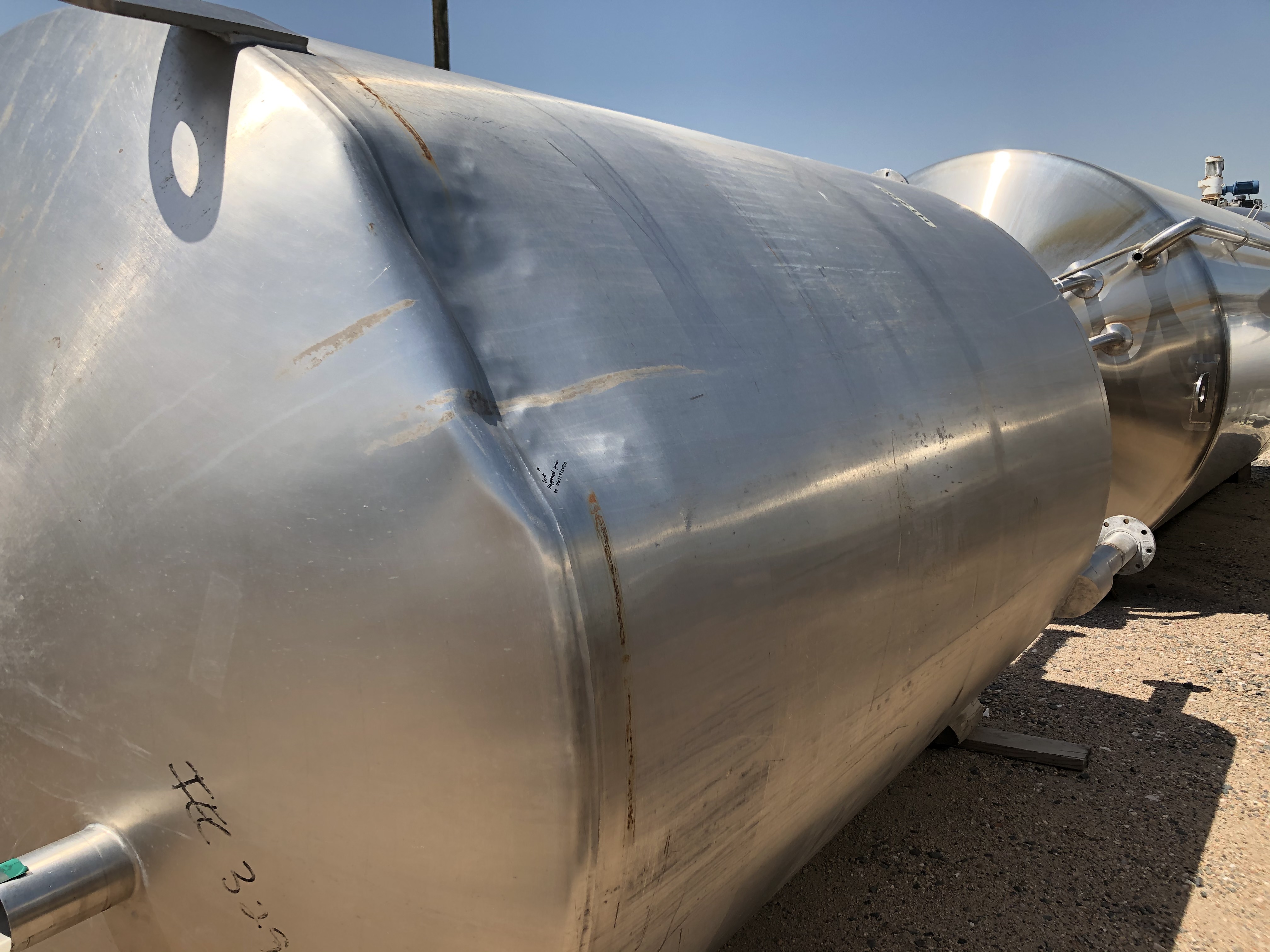 Used VERTICAL HOLDING TANK